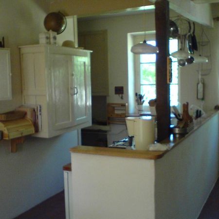 Les Champys Guest House Saint-Péreuse Eksteriør bilde