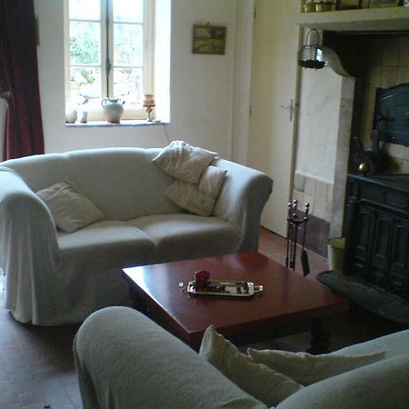 Les Champys Guest House Saint-Péreuse Eksteriør bilde